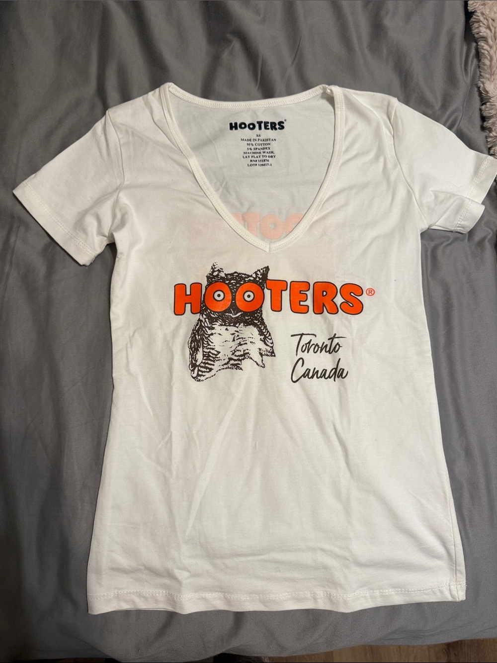 New! Hooters Toronto Canada White V-Neck Tee with Orange Logo